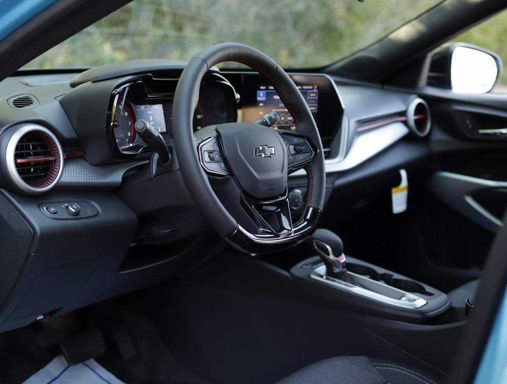new 2025 Chevrolet Trax car, priced at $23,995