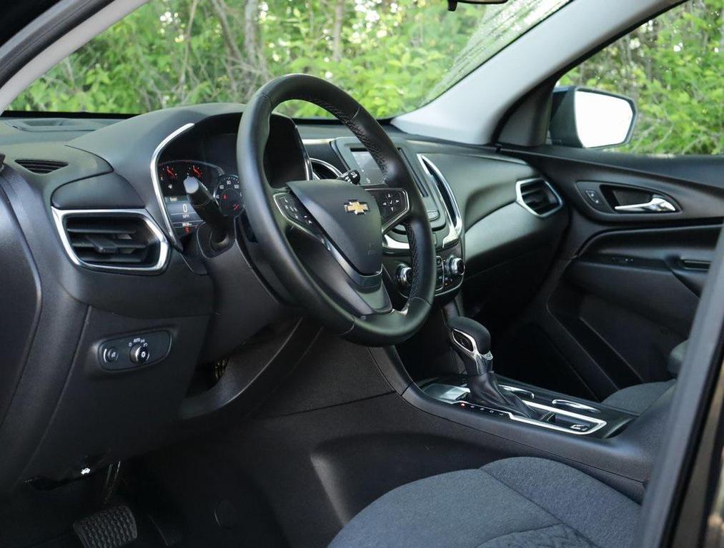 used 2024 Chevrolet Equinox car, priced at $22,195