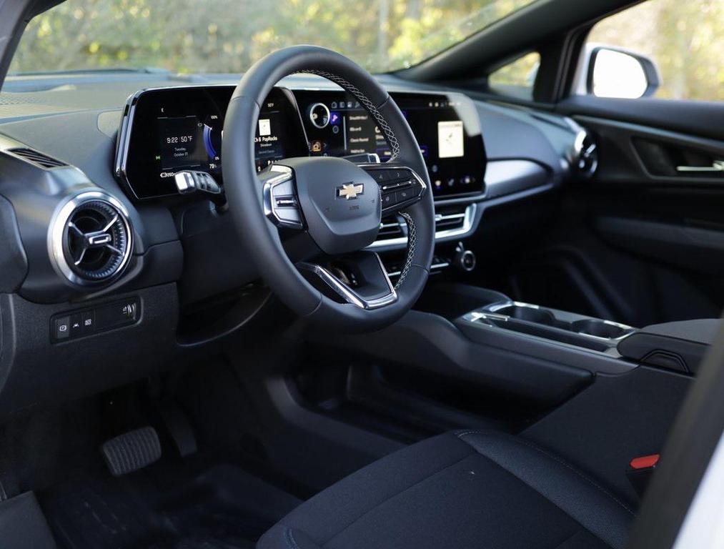 new 2026 Chevrolet Equinox EV car, priced at $37,165