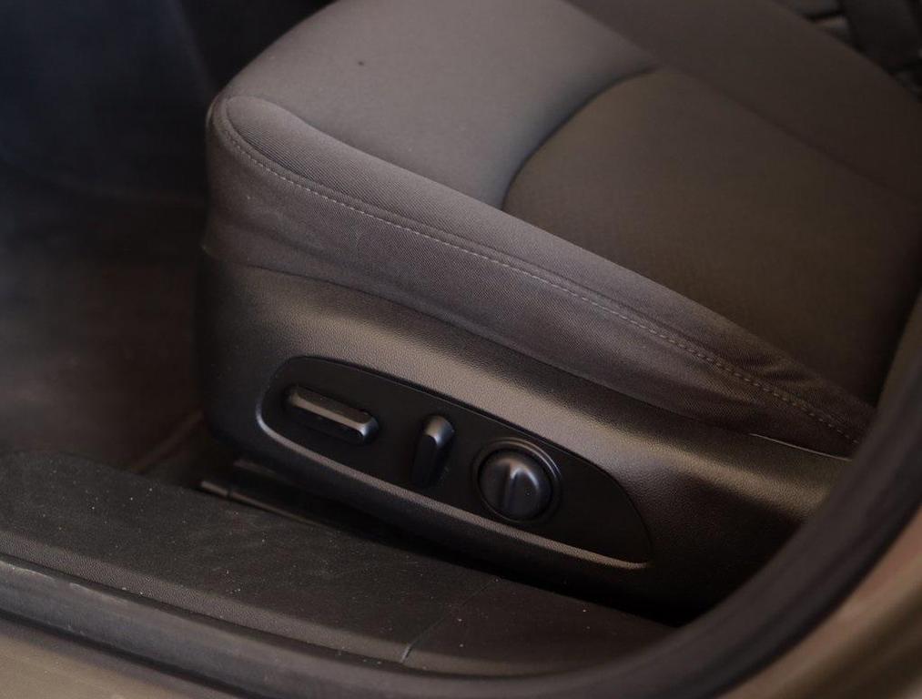 used 2020 Chevrolet Malibu car, priced at $14,994