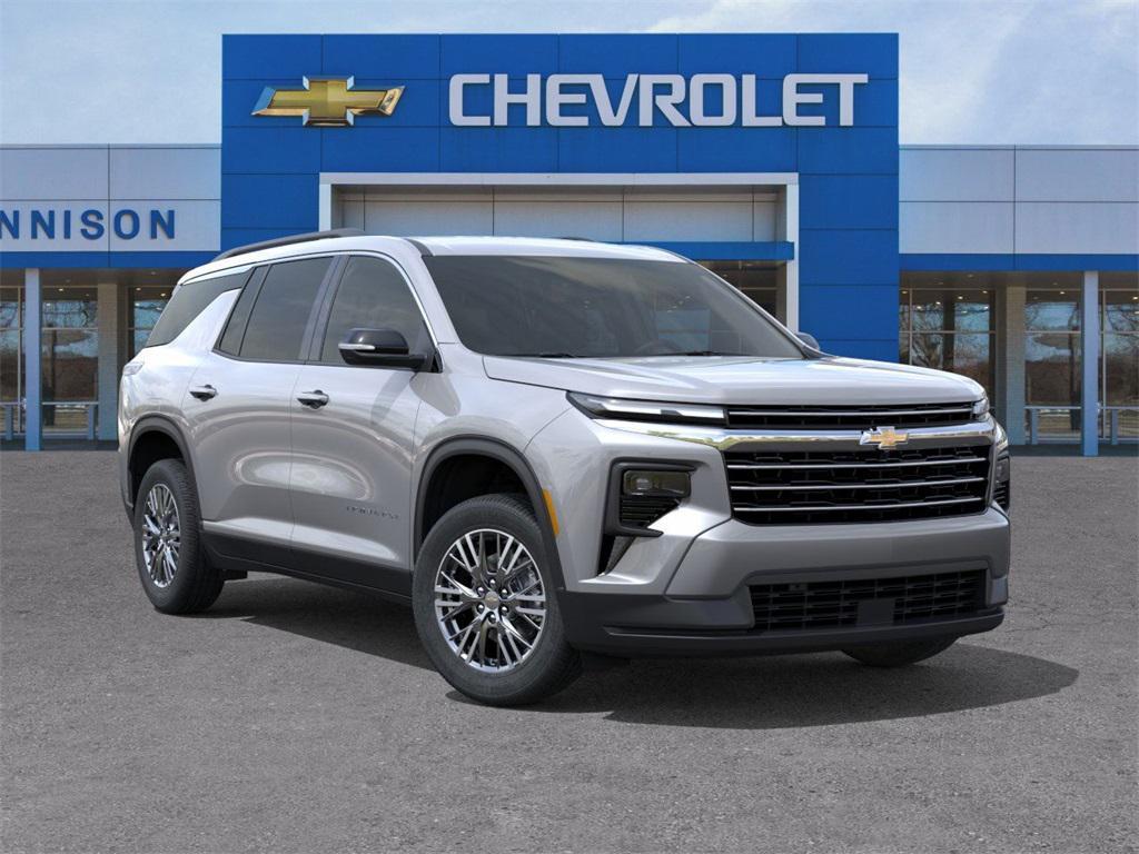 new 2026 Chevrolet Traverse car, priced at $42,990