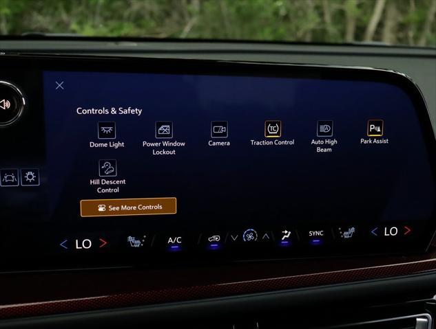 new 2025 Chevrolet Traverse car, priced at $51,955