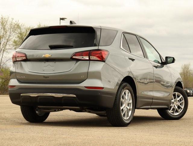 new 2024 Chevrolet Equinox car, priced at $30,740