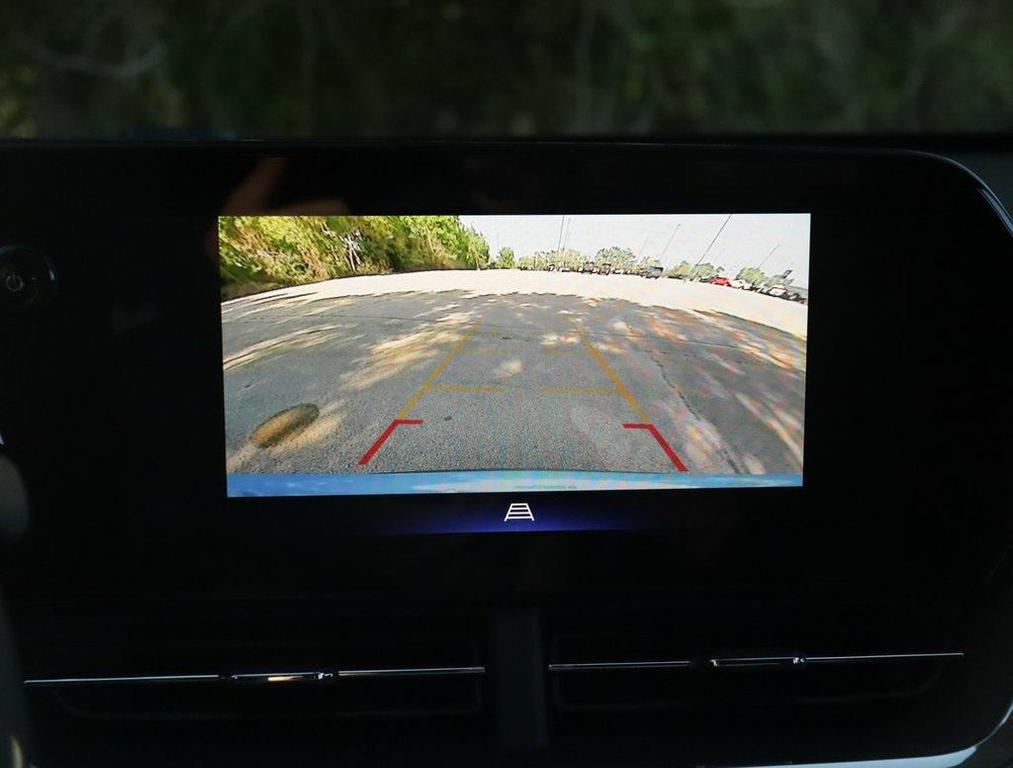 new 2025 Chevrolet Trax car, priced at $25,550