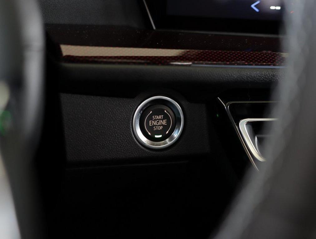 new 2026 Chevrolet Traverse car, priced at $52,445