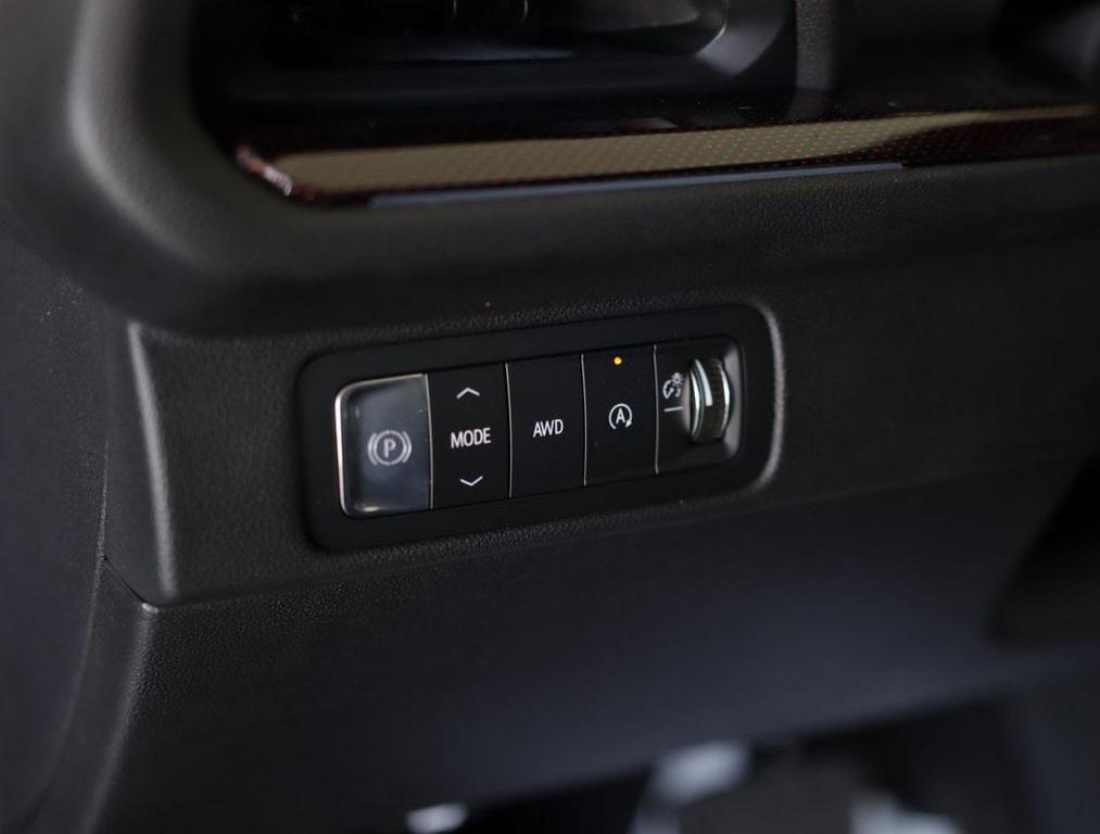 new 2026 Chevrolet Traverse car, priced at $52,445