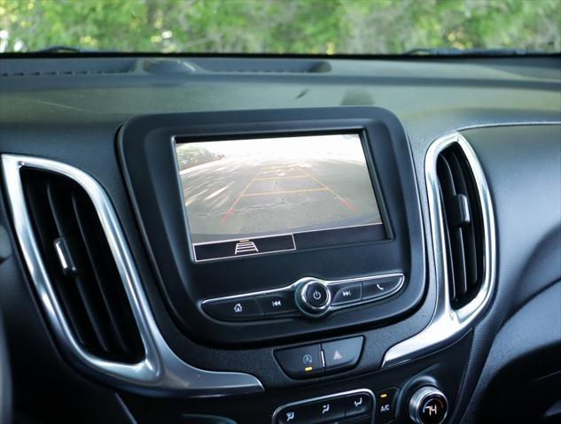used 2022 Chevrolet Equinox car, priced at $17,996