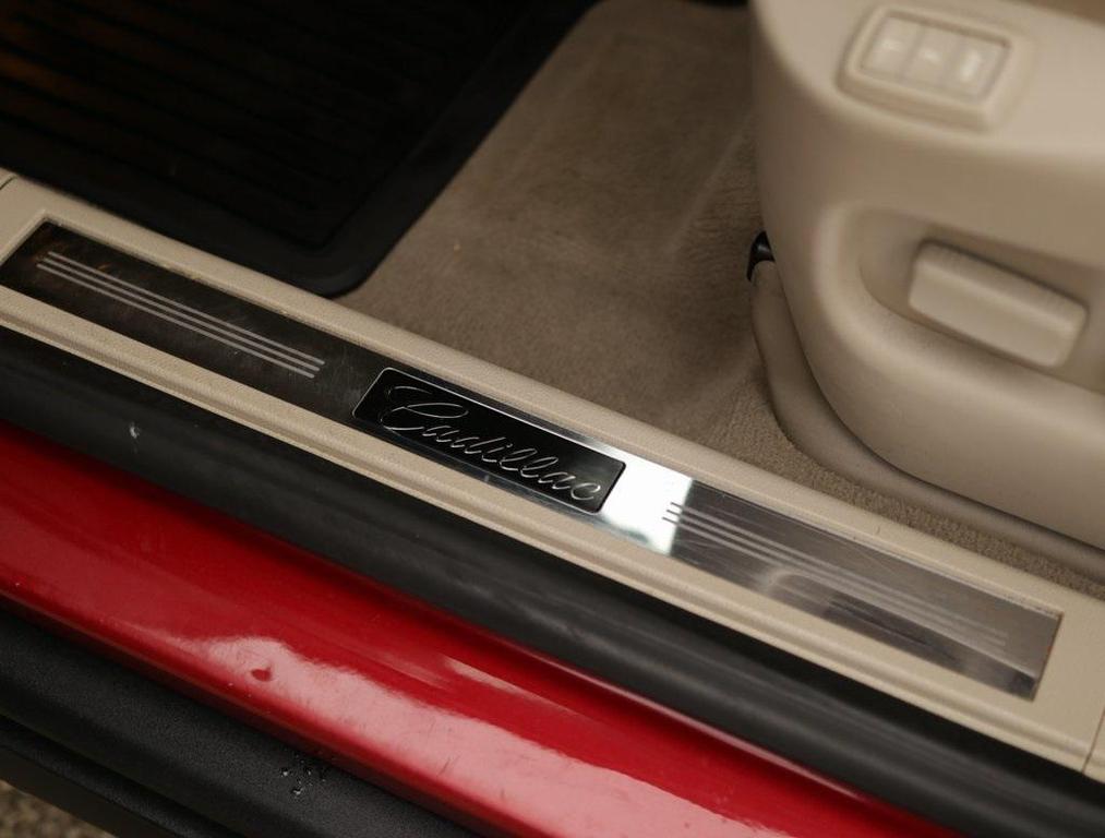 used 2016 Cadillac SRX car, priced at $13,885