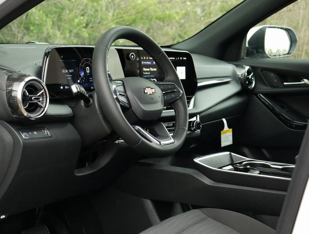 new 2026 Chevrolet Equinox car, priced at $29,995