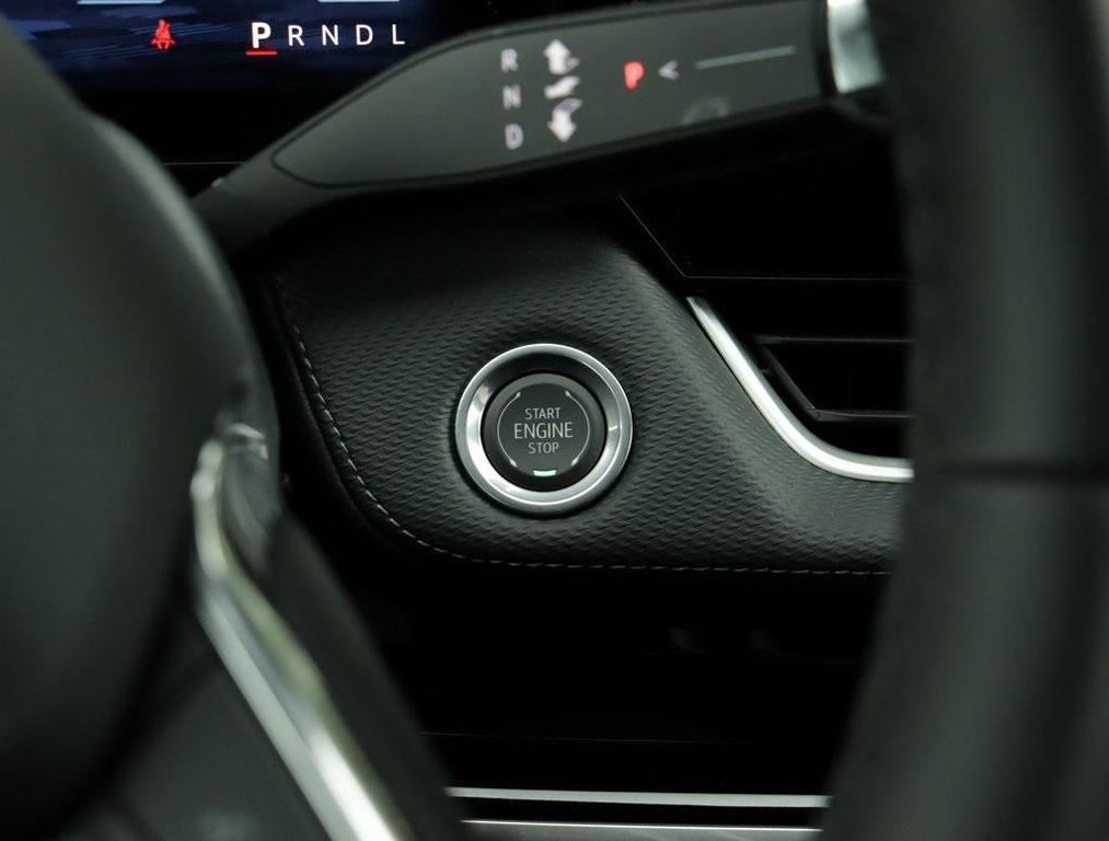 new 2026 Chevrolet Equinox car, priced at $29,995