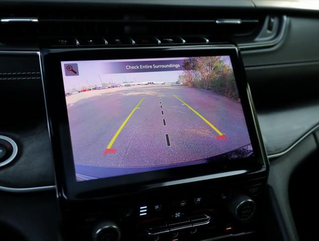 used 2022 Jeep Grand Cherokee car, priced at $33,998