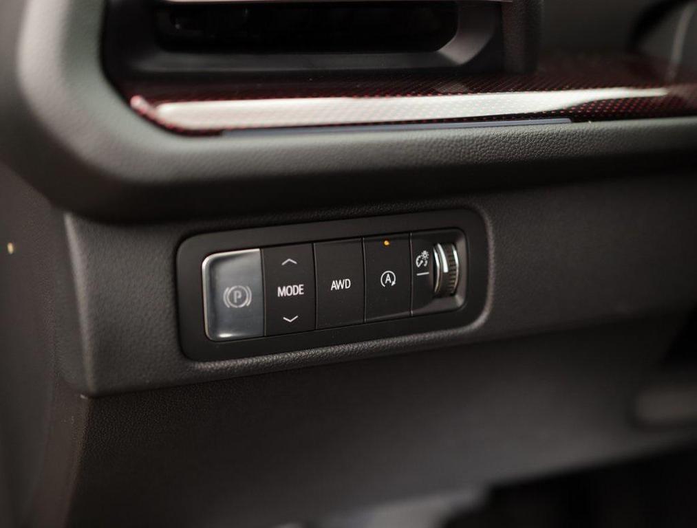 new 2026 Chevrolet Traverse car, priced at $50,995