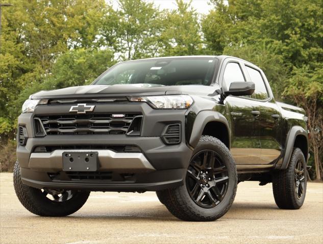 new 2024 Chevrolet Colorado car, priced at $38,990