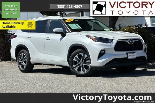 used 2023 Toyota Highlander car, priced at $36,995