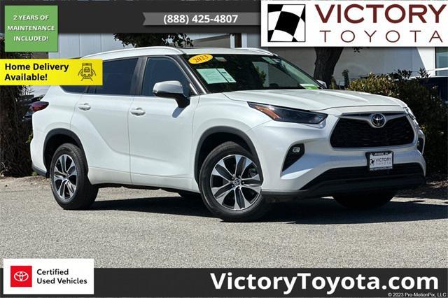 used 2023 Toyota Highlander car, priced at $37,734