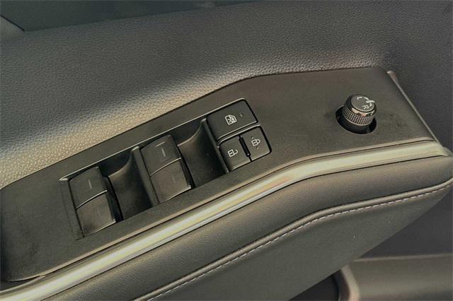 used 2021 Toyota Highlander Hybrid car, priced at $35,981