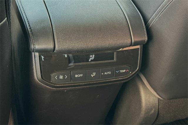 used 2021 Toyota Highlander Hybrid car, priced at $35,981