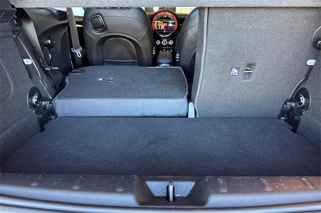 used 2021 MINI Hardtop car, priced at $22,000