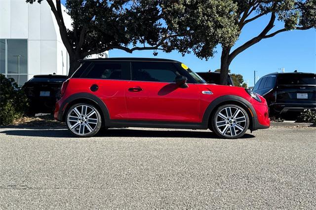 used 2021 MINI Hardtop car, priced at $22,000