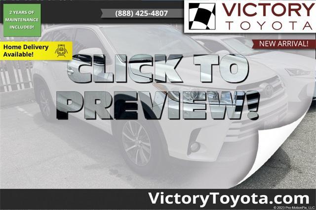 used 2017 Toyota Highlander car