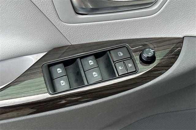 used 2018 Toyota Sienna car, priced at $32,000