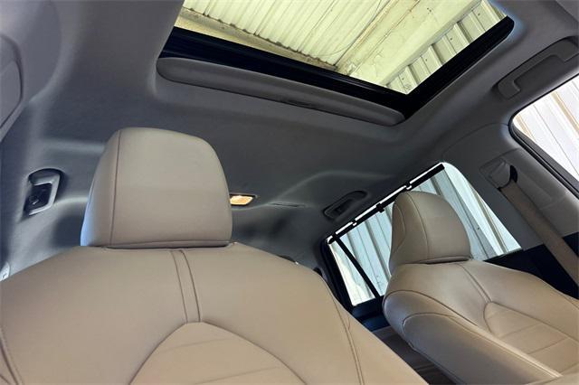 used 2022 Toyota Highlander car, priced at $36,895
