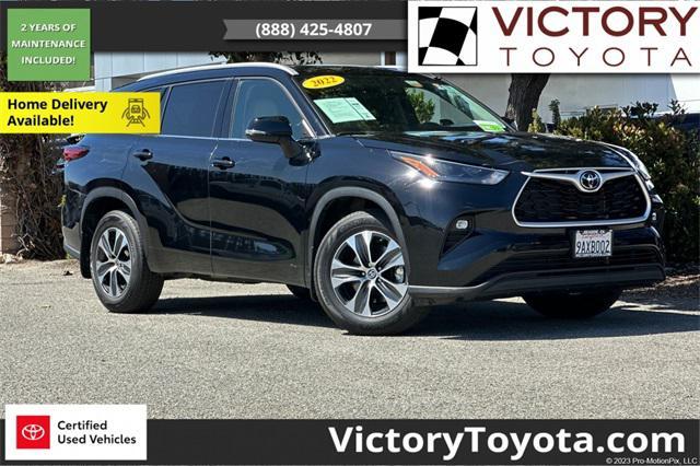 used 2022 Toyota Highlander car, priced at $36,500