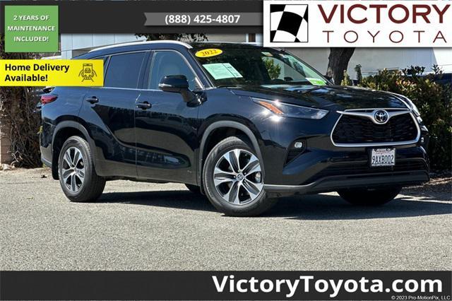 used 2022 Toyota Highlander car, priced at $36,895