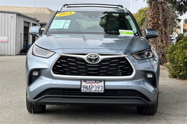 used 2024 Toyota Highlander car, priced at $42,750
