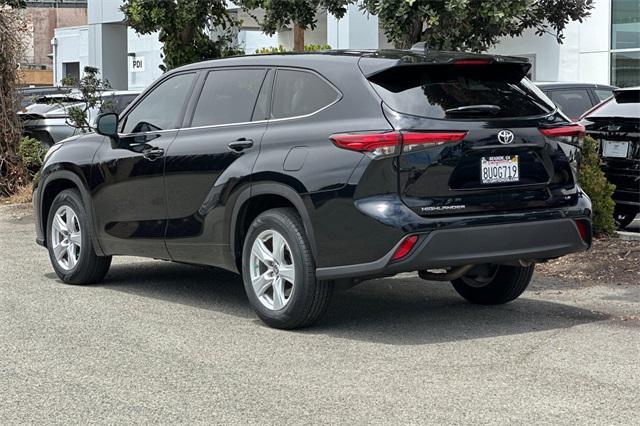 used 2021 Toyota Highlander car, priced at $27,495
