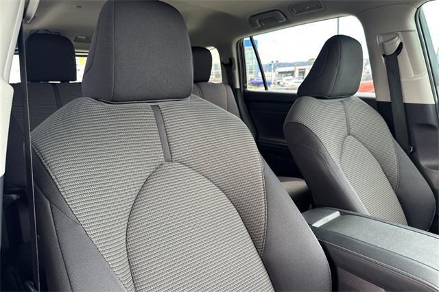 used 2021 Toyota Highlander car, priced at $27,495
