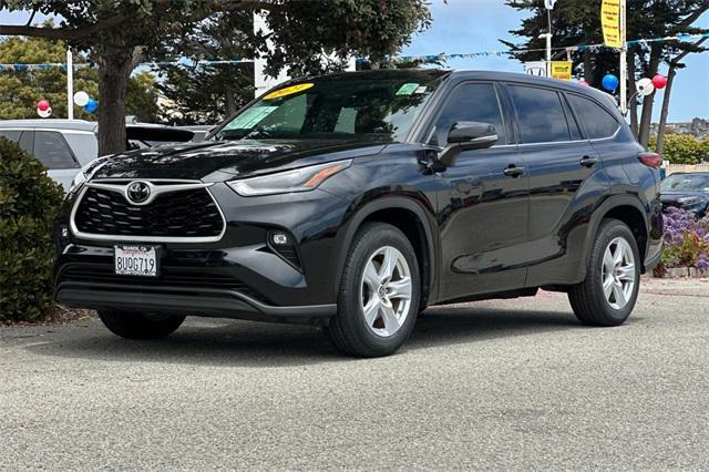 used 2021 Toyota Highlander car, priced at $27,495