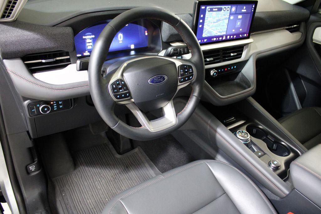 used 2025 Ford Explorer car, priced at $43,895