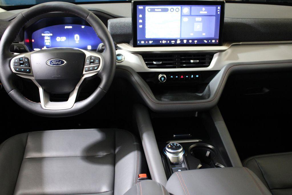 used 2025 Ford Explorer car, priced at $43,895