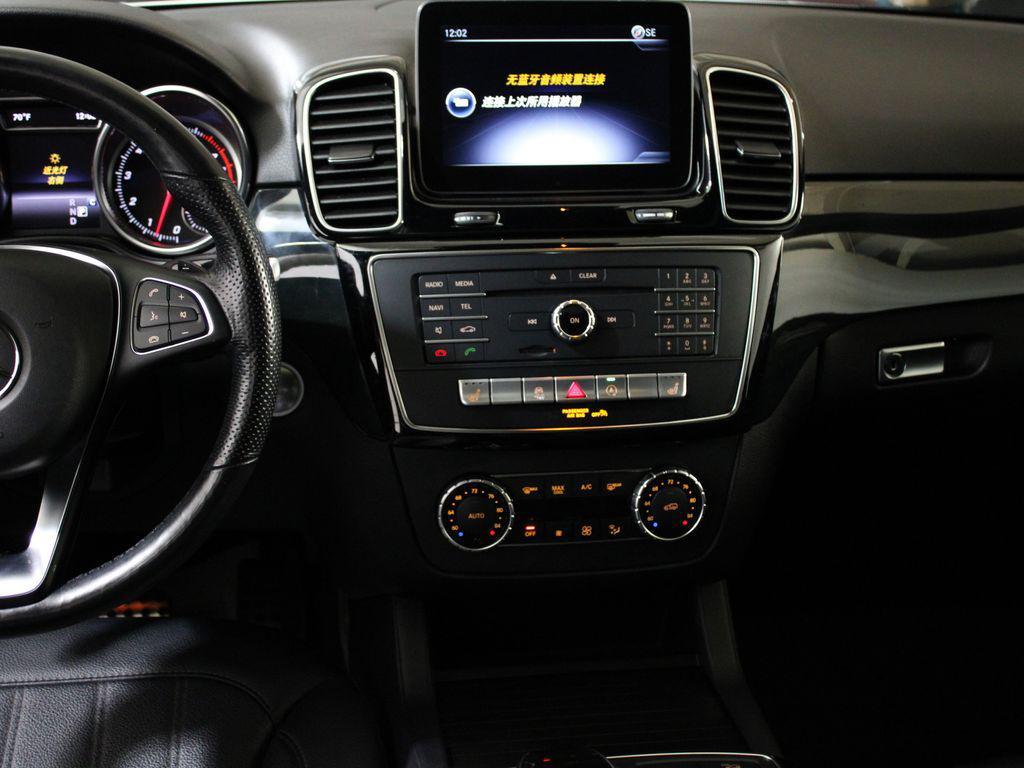 used 2019 Mercedes-Benz GLE 400 car, priced at $27,895