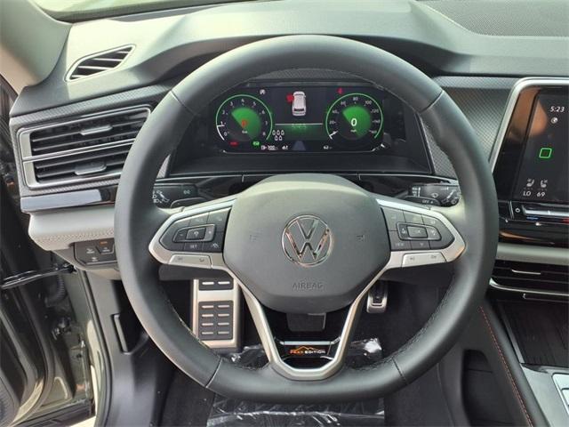 new 2025 Volkswagen Atlas car, priced at $44,183