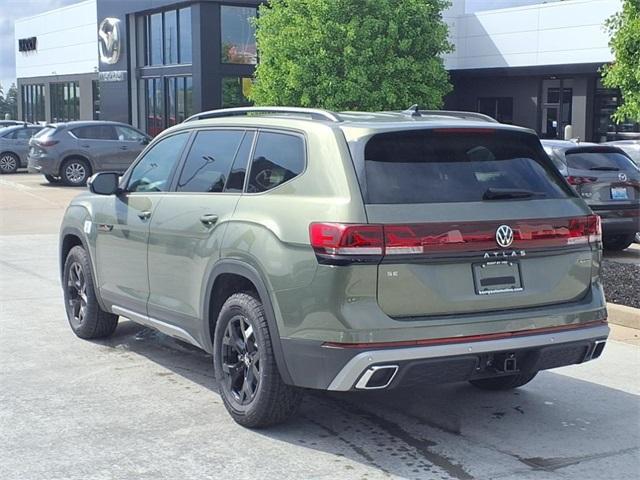 new 2025 Volkswagen Atlas car, priced at $44,183