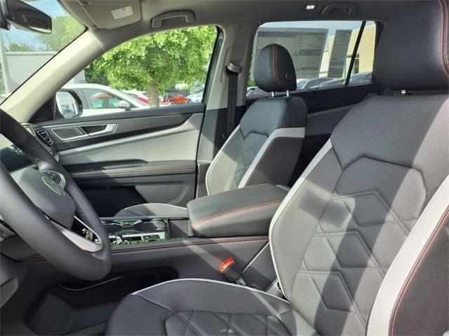 new 2025 Volkswagen Atlas car, priced at $44,183