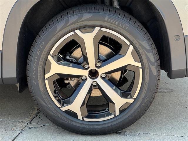 new 2025 Volkswagen Tiguan car, priced at $31,000