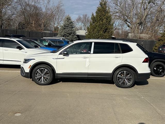 new 2024 Volkswagen Tiguan car, priced at $30,447