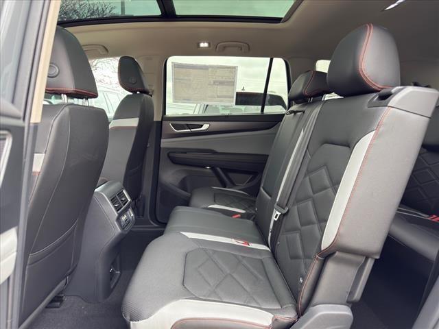 new 2025 Volkswagen Atlas car, priced at $45,629