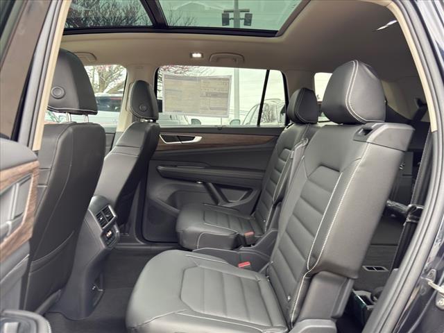 new 2025 Volkswagen Atlas car, priced at $48,516