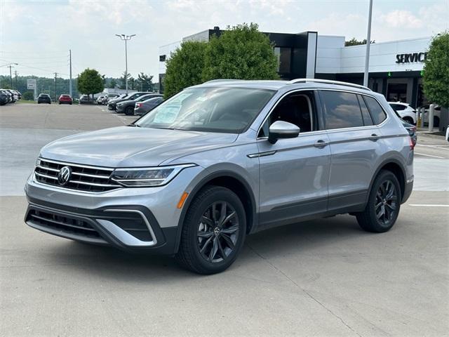 new 2024 Volkswagen Tiguan car, priced at $30,900