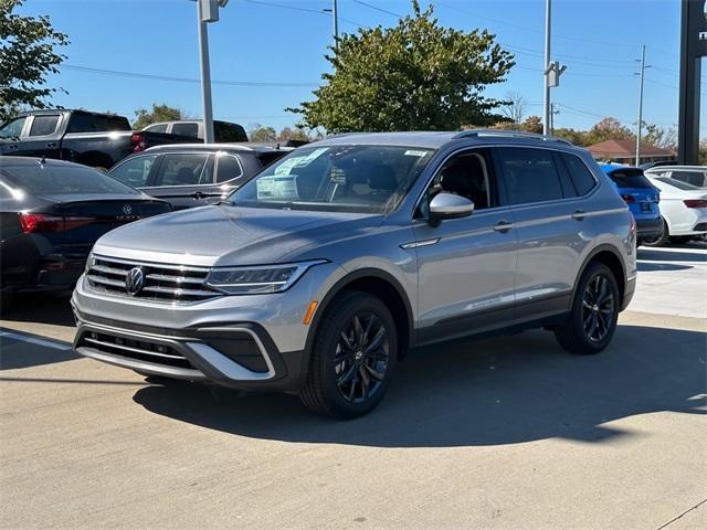 new 2024 Volkswagen Tiguan car, priced at $31,109