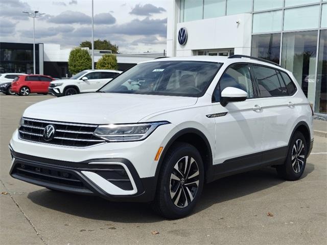 new 2024 Volkswagen Tiguan car, priced at $27,180