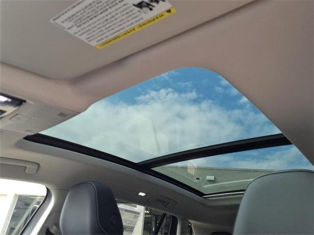 new 2025 Volkswagen Tiguan car, priced at $33,500