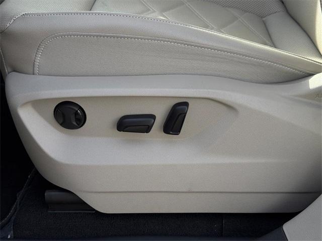 used 2024 Volkswagen Atlas car, priced at $30,675