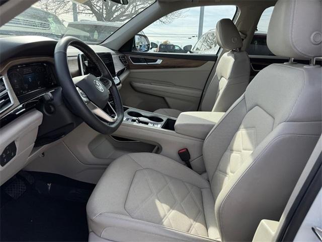 used 2024 Volkswagen Atlas car, priced at $30,675
