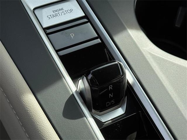 used 2024 Volkswagen Atlas car, priced at $30,675