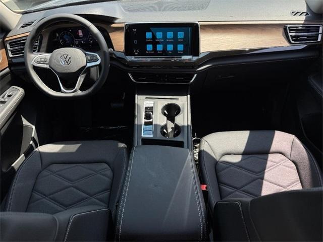 new 2025 Volkswagen Atlas car, priced at $36,873